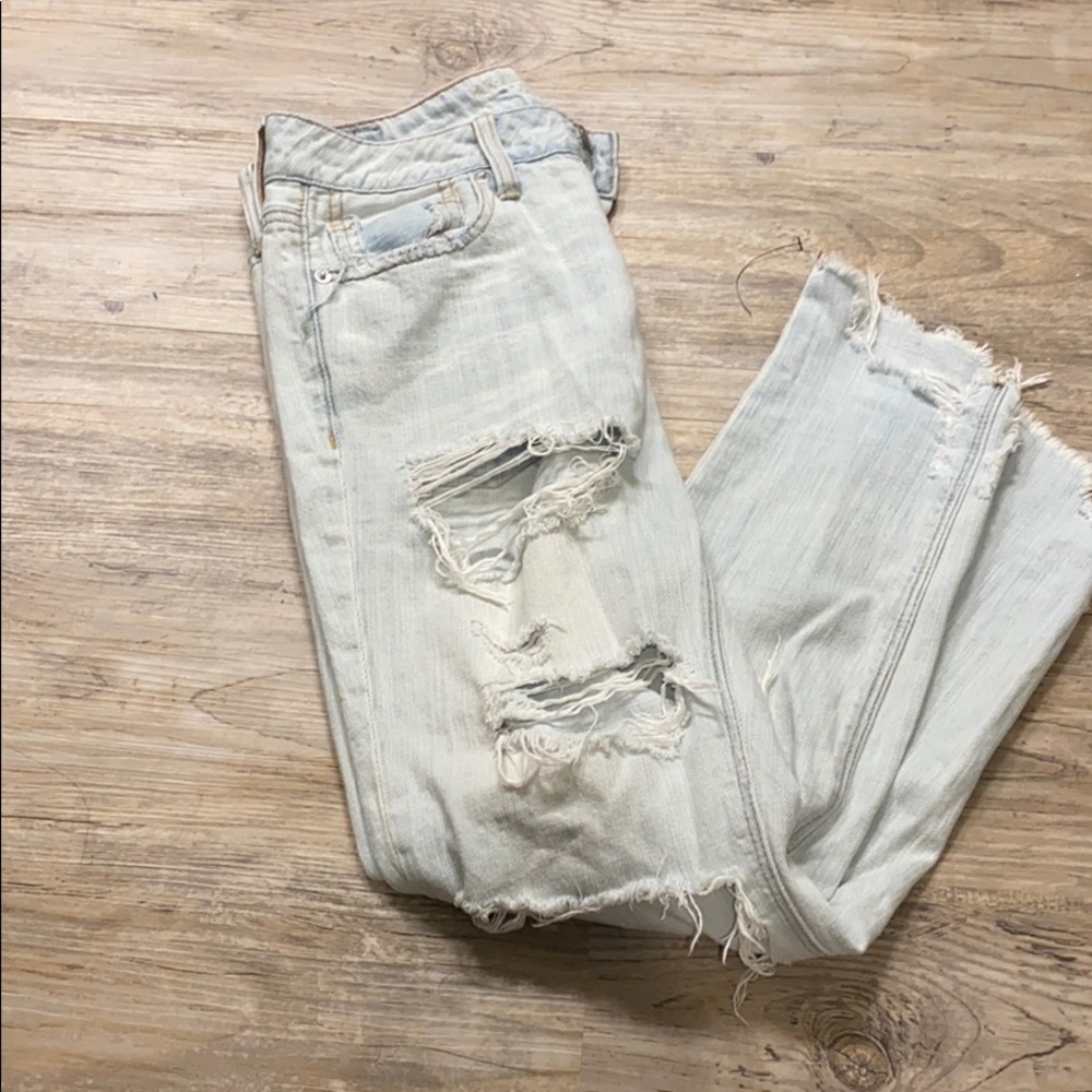 Ripped Boyfriend Jeans